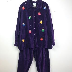 2/$30 Christmas Present velour matching set 2X